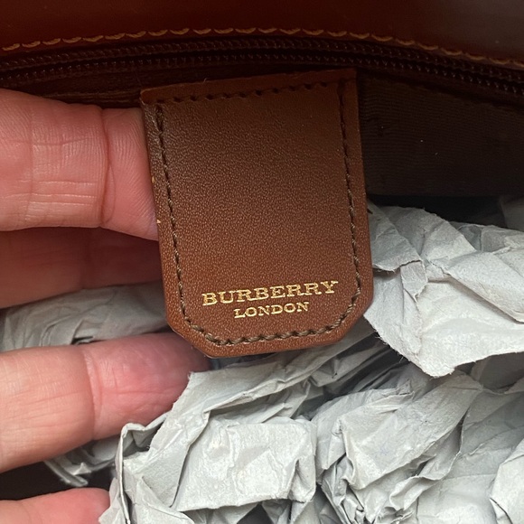 Authentic Burberry London Haymarket Check Italian Tote Handbag - Picture 7 of 10